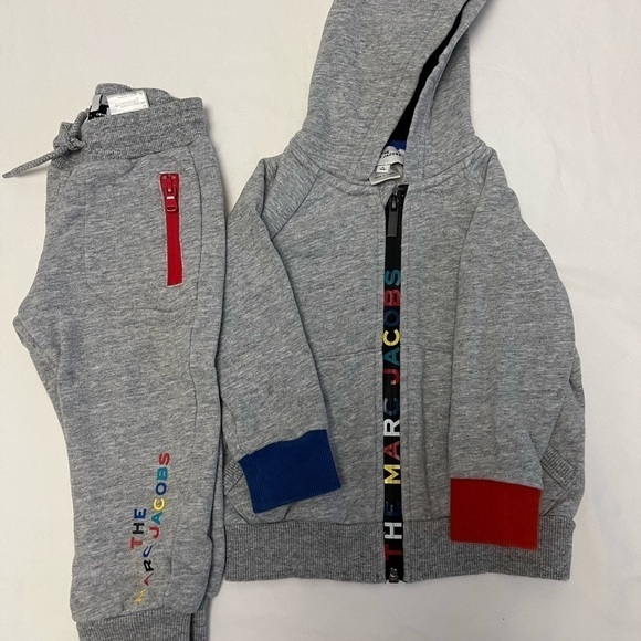The Marc Jacobs Toddler 2 Piece Sweat Suit Size 2 T - Picture 5 of 11